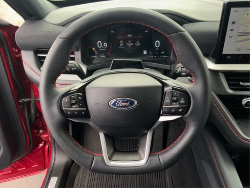 Used 2026 Ford Explorer ST-Line w/ ST-Line Street Pack RWD image 19