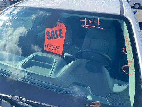 Used 2016 Chevrolet Colorado W/T w/ WT Convenience Package image 4