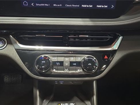 Used 2024 Buick Envista Sport Touring w/ Convenience I Package image 21