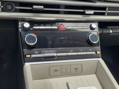 New 2026 Hyundai Santa Fe SE FWD image 14