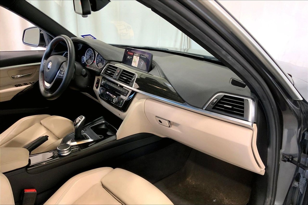 Used 2018 BMW 330i Sedan RWD image 28