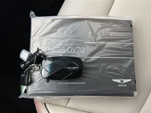 New 2026 Genesis GV70 2.5T Advanced AWD/4WD image 29
