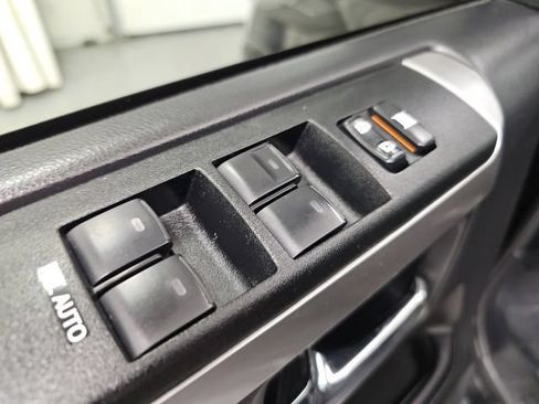 Used 2021 Toyota 4Runner SR5 AWD/4WD image 13