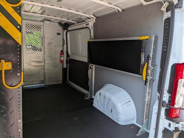 Used 2023 RAM ProMaster 2500 w/ Driver Convenience Group FWD image 20