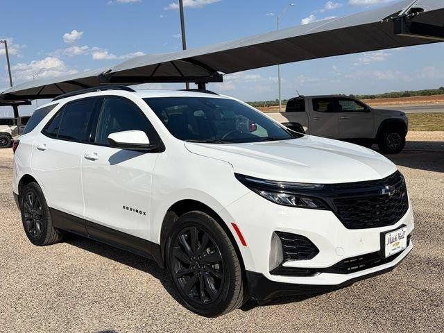 Used 2024 Chevrolet Equinox RS FWD image 3