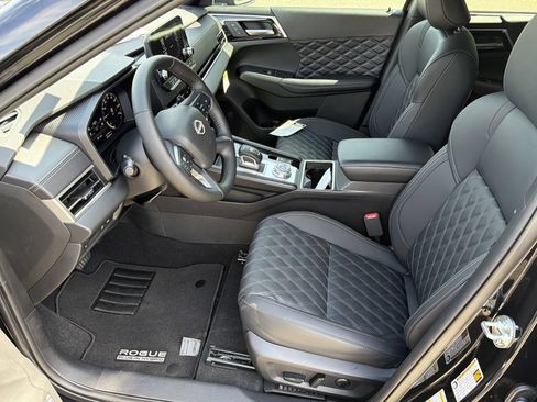 New 2026 Nissan Rogue Platinum AWD/4WD image 18