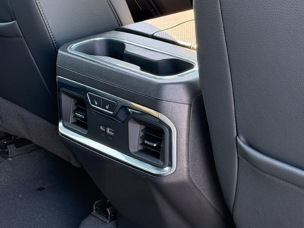 Used 2024 GMC Sierra 1500 Denali AWD/4WD image 15