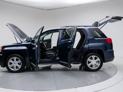 Used 2017 GMC Terrain SLE w/ Chrome Edition image 21