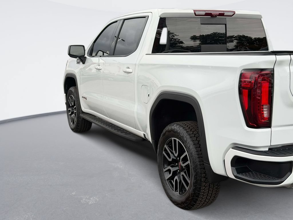 Used 2025 GMC Sierra 1500 AT4 w/ AT4 Premium Package AWD/4WD image 7