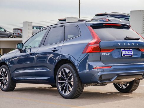 New 2026 Volvo XC60 B5 Plus w/ Protection Package Premier image 4