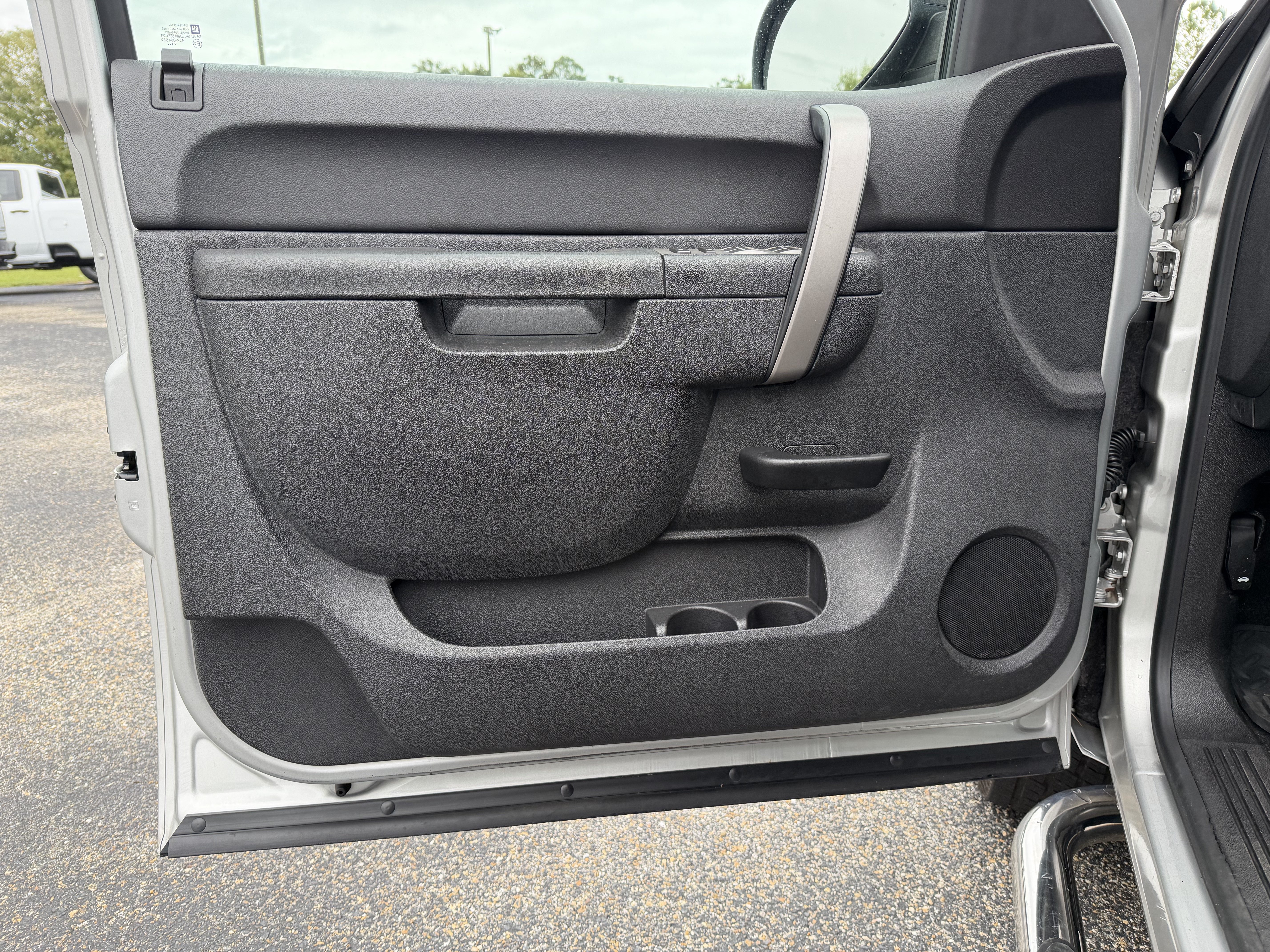 Used 2010 Chevrolet Silverado 1500 LT w/ Power Pack Plus RWD image 10