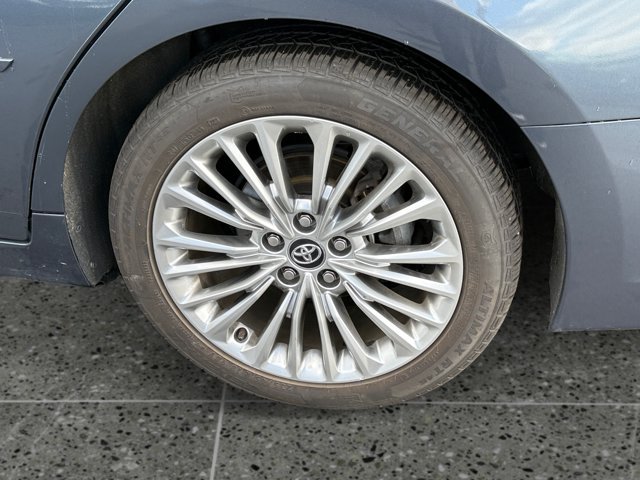 Used 2020 Toyota Avalon Limited w/ Advanced Safety Package FWD image 10