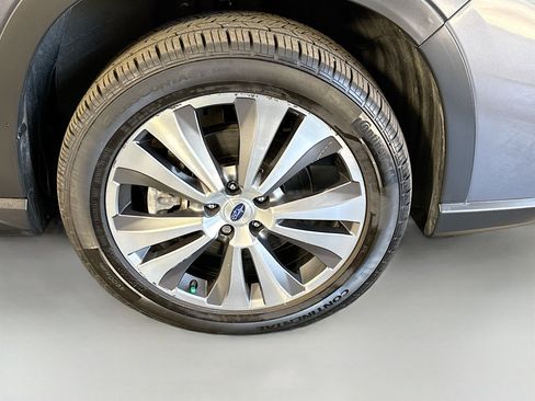 Used 2022 Subaru Ascent Touring AWD/4WD image 32