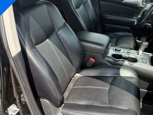 Used 2019 Nissan Pathfinder SL AWD/4WD image 30