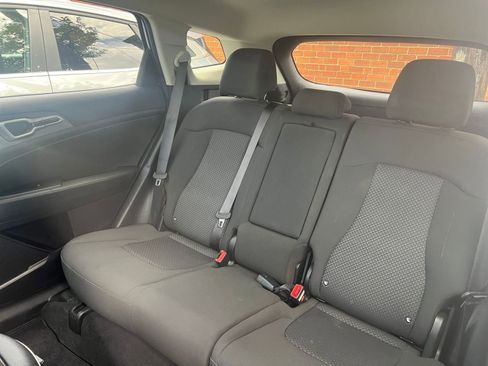 Used 2025 Kia Sportage LX FWD image 38