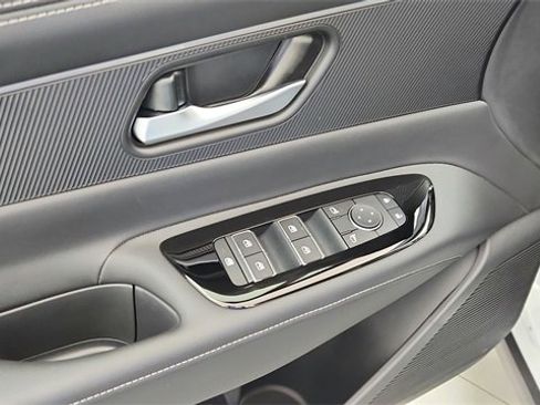 New 2025 Nissan Murano SV image 29