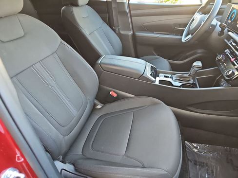 Certified 2025 Hyundai Tucson SEL FWD image 18