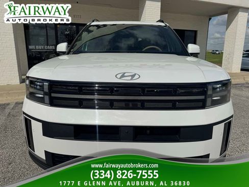 Used 2024 Hyundai Santa Fe Limited image 3