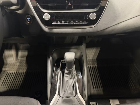 Used 2026 Toyota Corolla SE FWD image 12