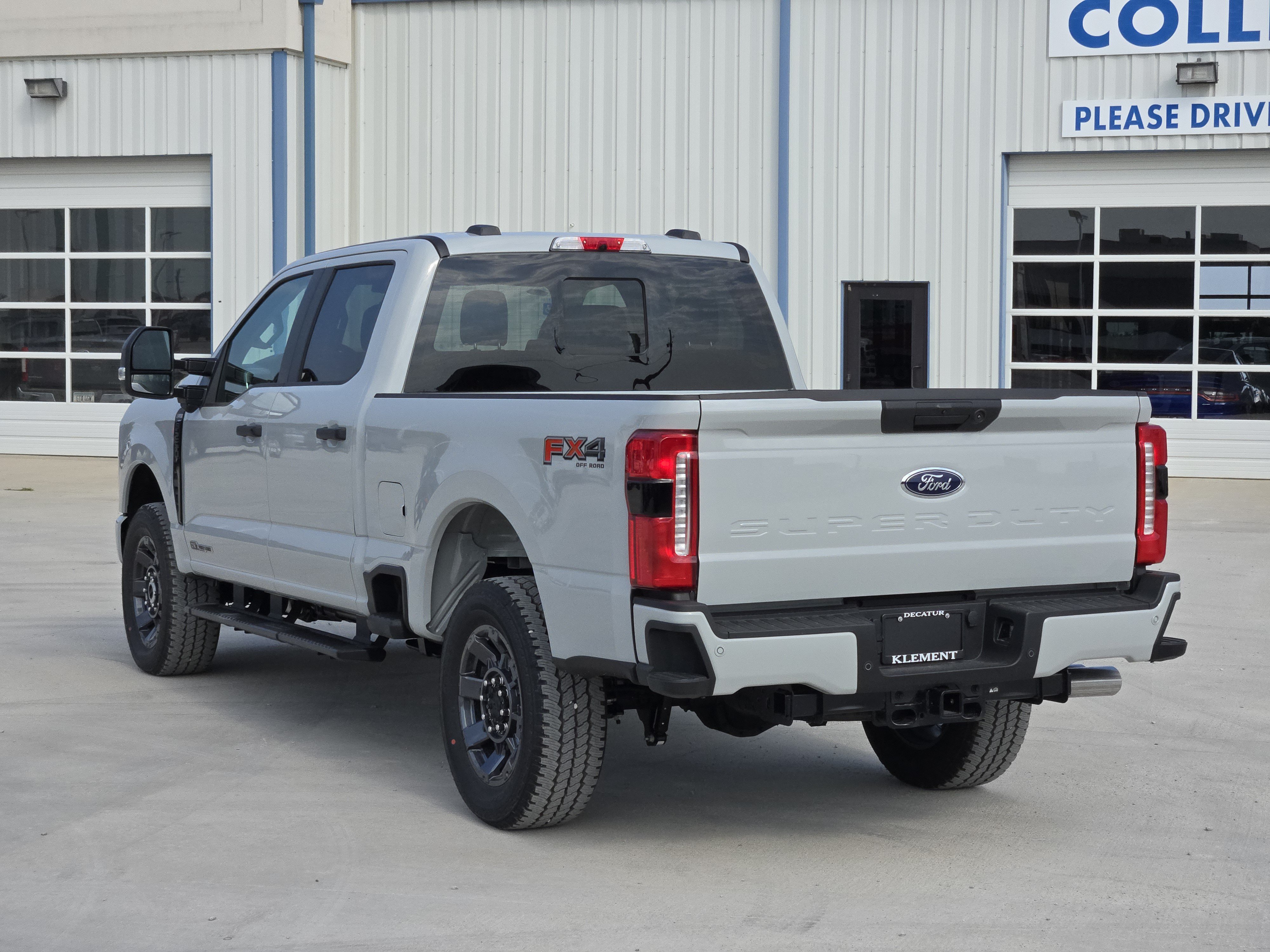 New 2026 Ford F250 XL w/ STX Appearance Package AWD/4WD image 3