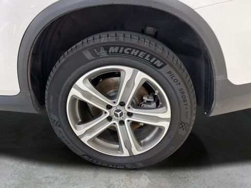 Used 2022 Mercedes-Benz GLC 300 4MATIC image 20