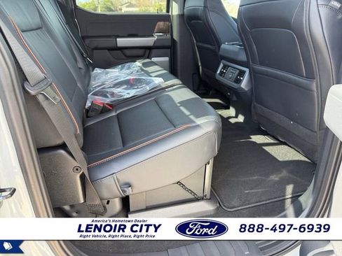 New 2026 Ford F250 Lariat w/ Black Appearance Package AWD/4WD image 12