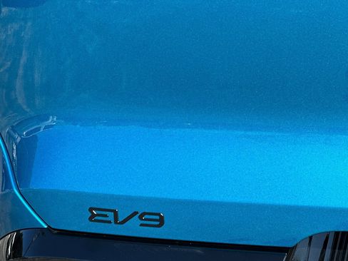 New 2026 Kia EV9 Land image 27