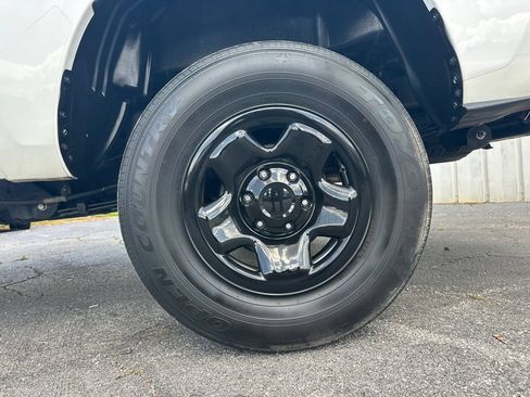 Used 2023 Toyota Tacoma SR RWD image 19