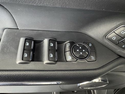 Used 2023 Ford Expedition Max XLT image 15