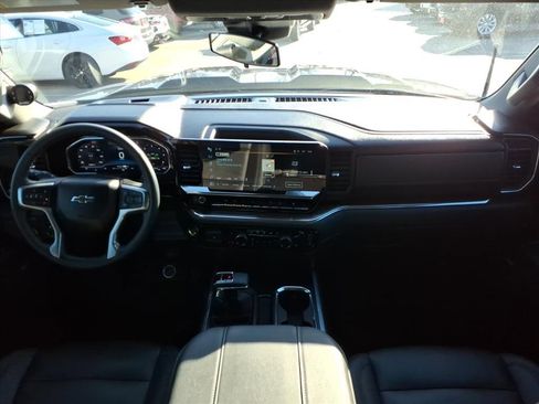 Used 2024 Chevrolet Silverado 1500 LT Trail Boss w/ LT Trail Boss Premium Package image 14