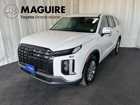 Used 2023 Hyundai Palisade SE w/ Cargo Package AWD/4WD image 1