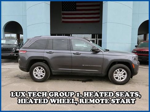 Used 2023 Jeep Grand Cherokee Laredo w/ Luxury Tech Group I AWD/4WD image 2