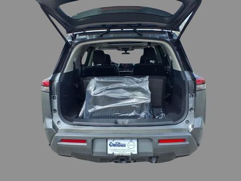 New 2026 Nissan Pathfinder Platinum AWD/4WD image 8