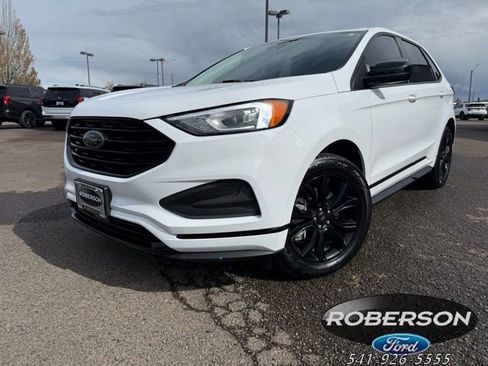 Used 2024 Ford Edge SE w/ Black Appearance Package image 1