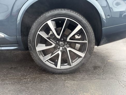 Used 2025 Volvo XC90 B5 Plus w/ Protection Package Premier image 14