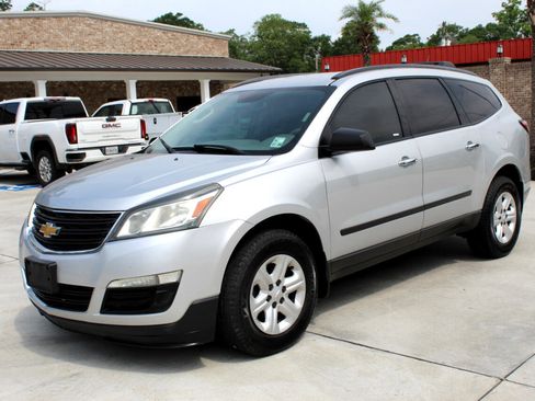 Used 2014 Chevrolet Traverse LS image 20