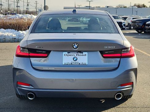 Used 2025 BMW 330i xDrive Sedan w/ Convenience Package image 5