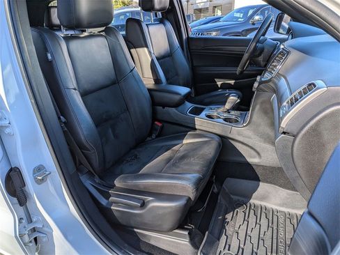 Certified 2021 Jeep Grand Cherokee Laredo X image 24