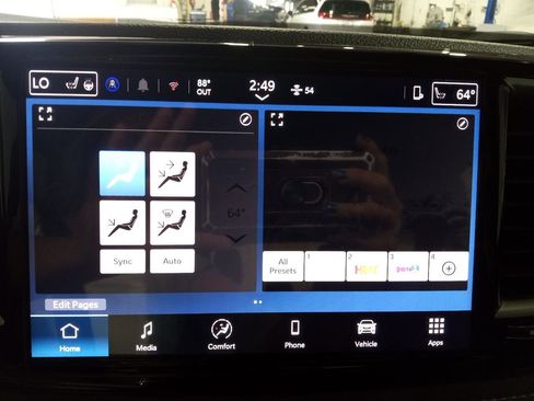 New 2026 Chrysler Pacifica Select image 21