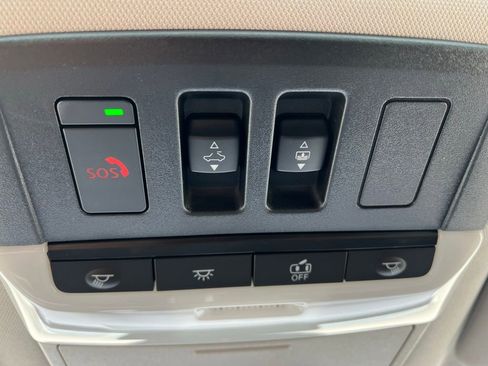 Used 2025 Nissan Pathfinder Platinum w/ Lighting Package (N92) image 52