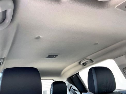 Used 2020 Chevrolet Sonic LT image 23