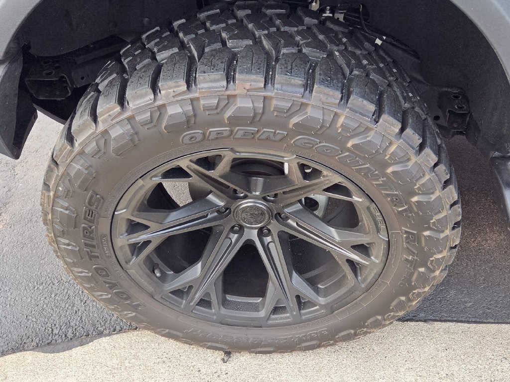 Used 2025 Ford Bronco Outer Banks AWD/4WD image 4