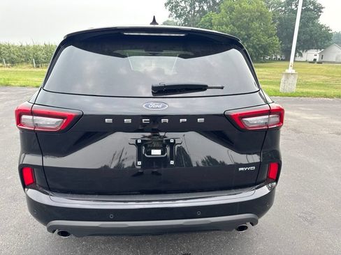 Used 2024 Ford Escape ST-Line w/ Tech Pack #1 AWD/4WD image 6