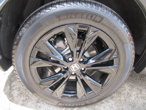 Used 2026 Honda CR-V Sport Touring image 8