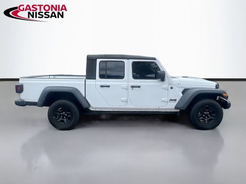 Used 2023 Jeep Gladiator Sport w/ Trailer Tow Package AWD/4WD image 10