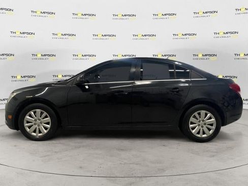Used 2011 Chevrolet Cruze LT FWD image 2