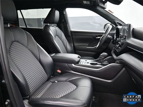 Used 2021 Toyota Highlander XSE image 28