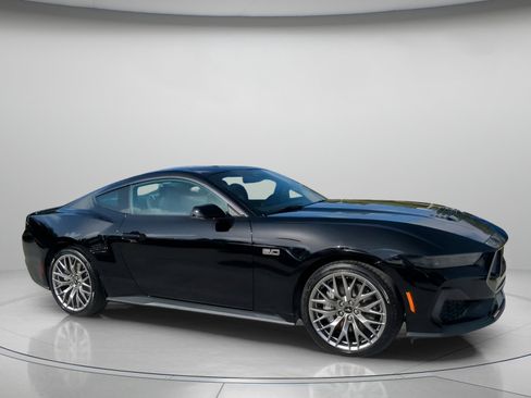 Certified 2025 Ford Mustang GT Premium image 34