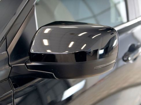 Used 2023 Honda Pilot EX-L image 12