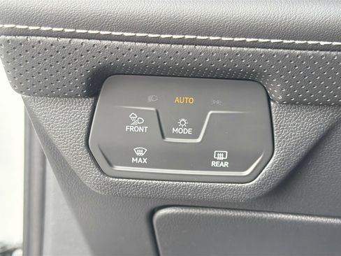 New 2026 Volkswagen Atlas SEL Premium R-Line AWD/4WD image 36